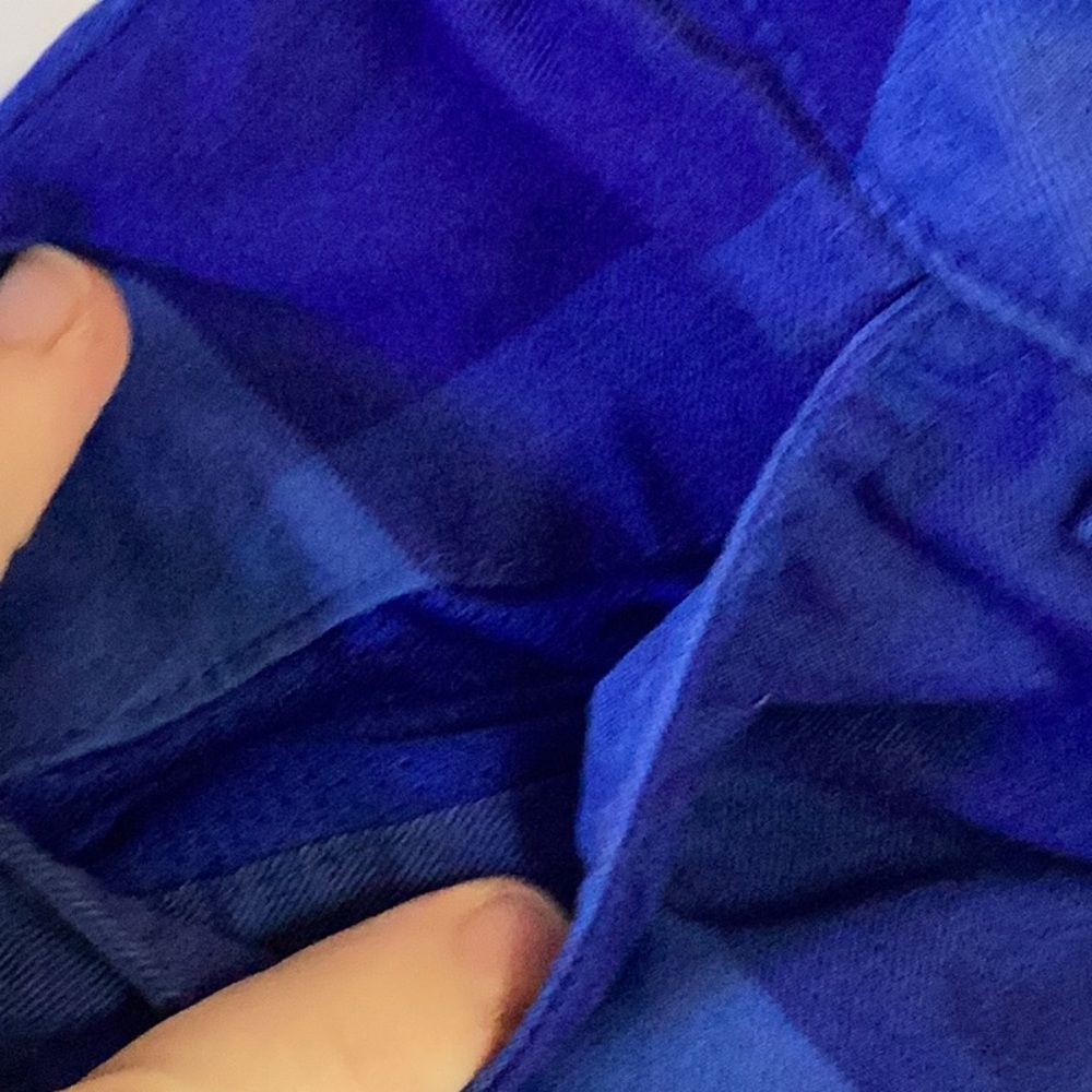 Under Armor Blue Shorts. - Picture 8 of 10